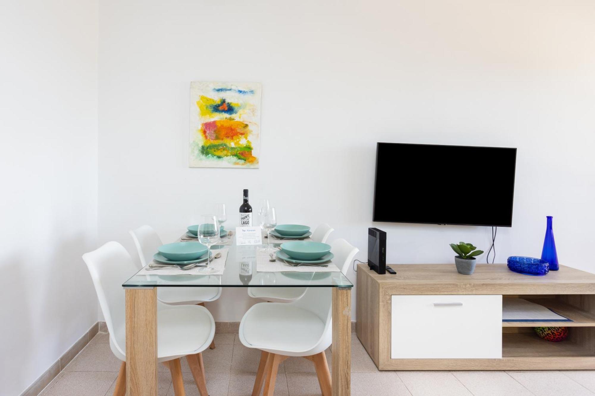 Frontline Playa Vistas With Pool, Parking, Sea