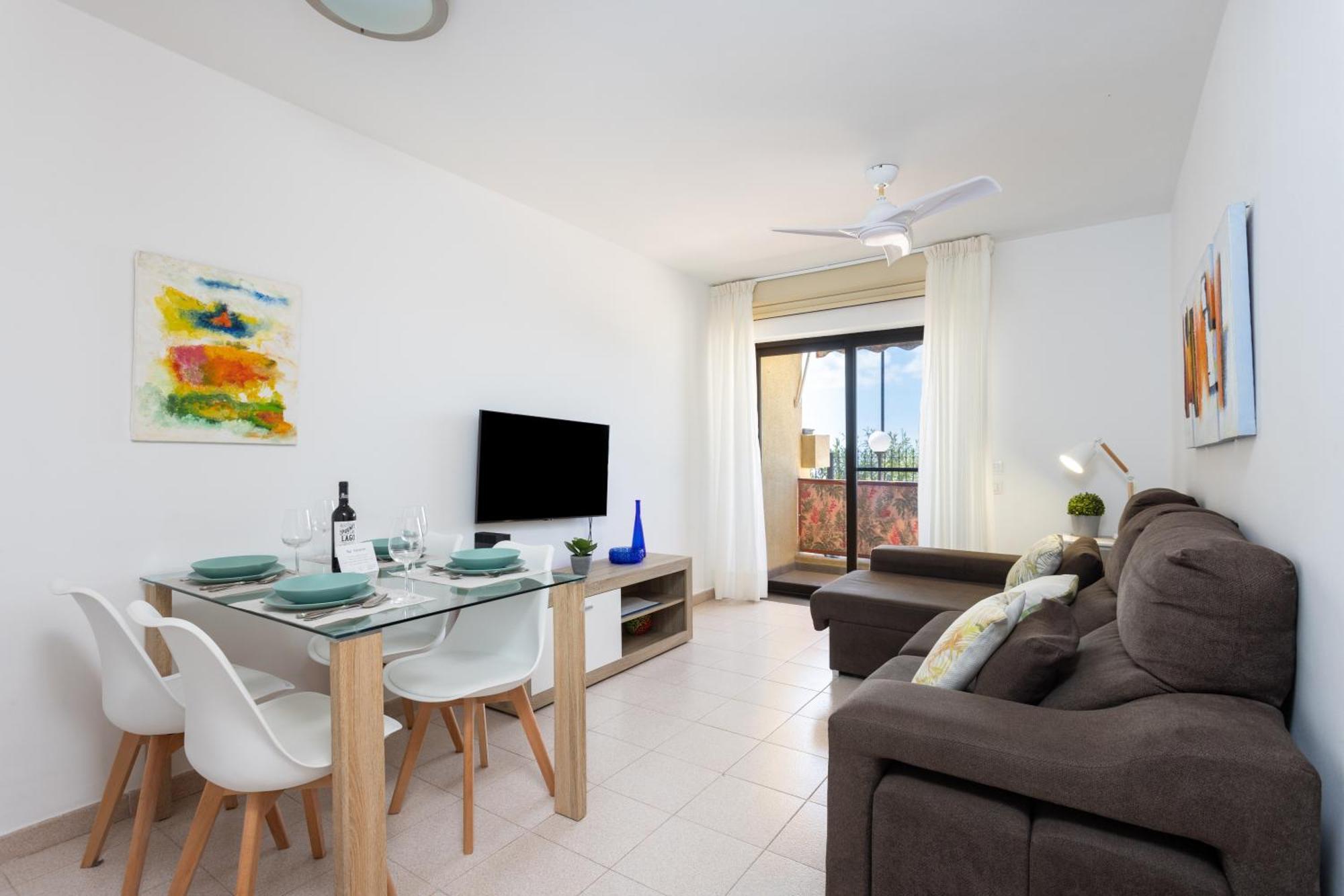 Frontline Playa Vistas With Pool, Parking, Sea