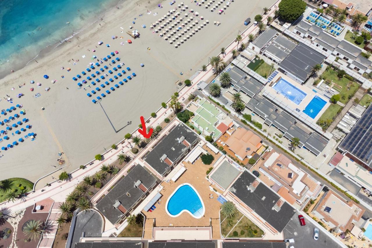 Frontline Playa Vistas With Pool, Parking, Sea Appartement Los Cristianos (Tenerife)